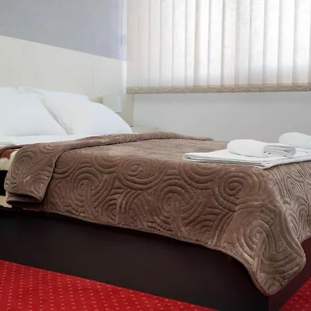 Rooms S&S Milicevic U Strogom Centru Aleksandrovca Aleksandrovac Exterior photo