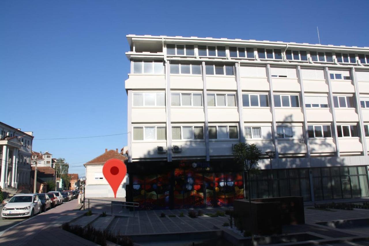 S&s Milicevic U Strogom Centru Aleksandrovca Aleksandrovac